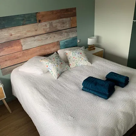 Le Relais De La Fontaine & Jacuzzi 度假居 Montcornet (Ardennes)