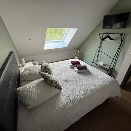 Le Relais De La Fontaine & Jacuzzi Ferienhaus