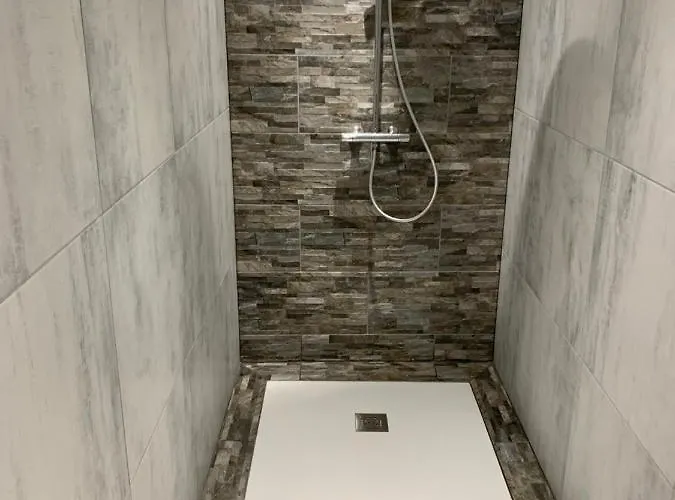 Сasa de vacaciones Le Relais De La Fontaine & Jacuzzi *